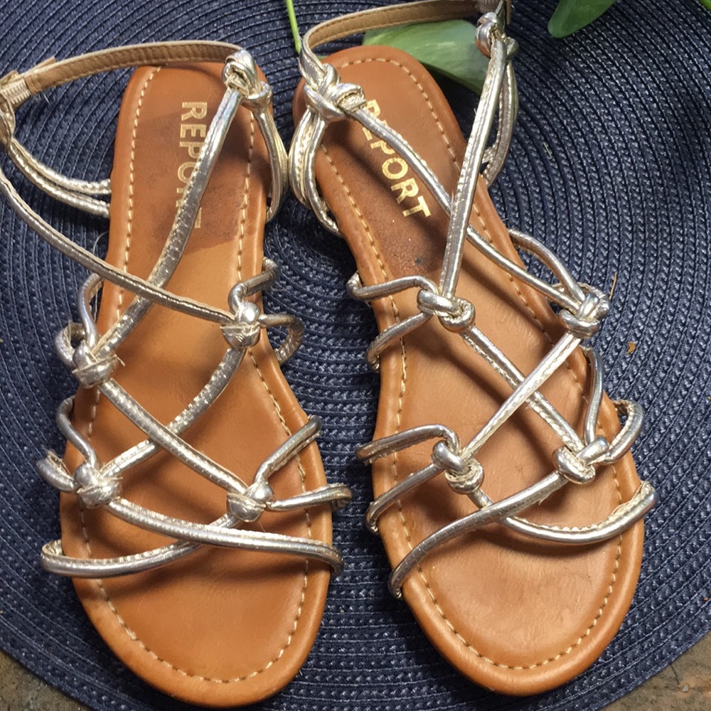 Report sandals